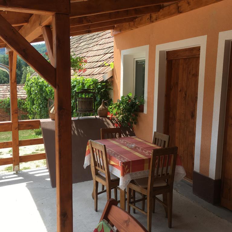 Liliom Vendégház Bakonybél Exterior foto